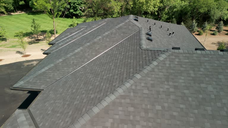 Best Emergency Roof Repair Services  in Blossom, TX